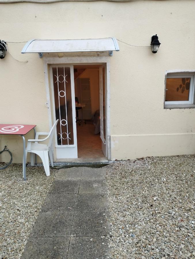 Studio Meuble Avec Piscine Partagee La Ferté-Gaucher Esterno foto